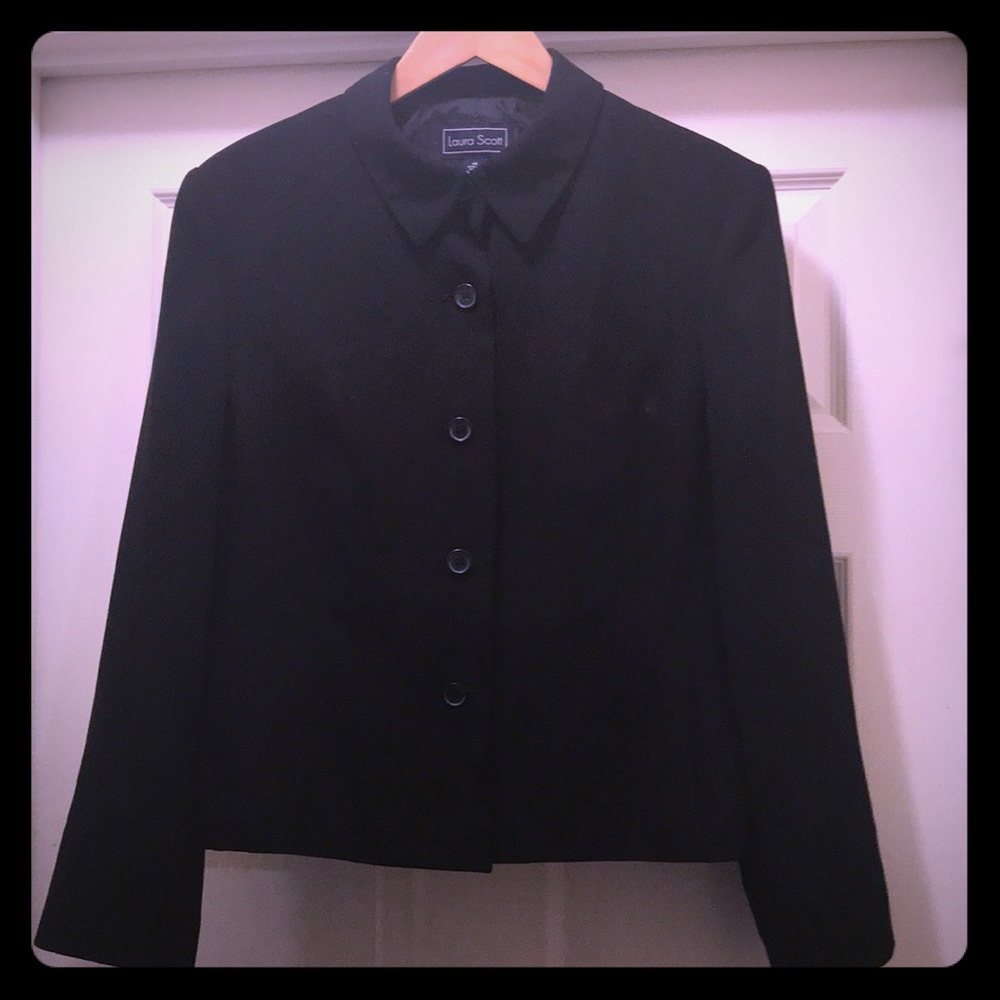 Laura Scott Blazer